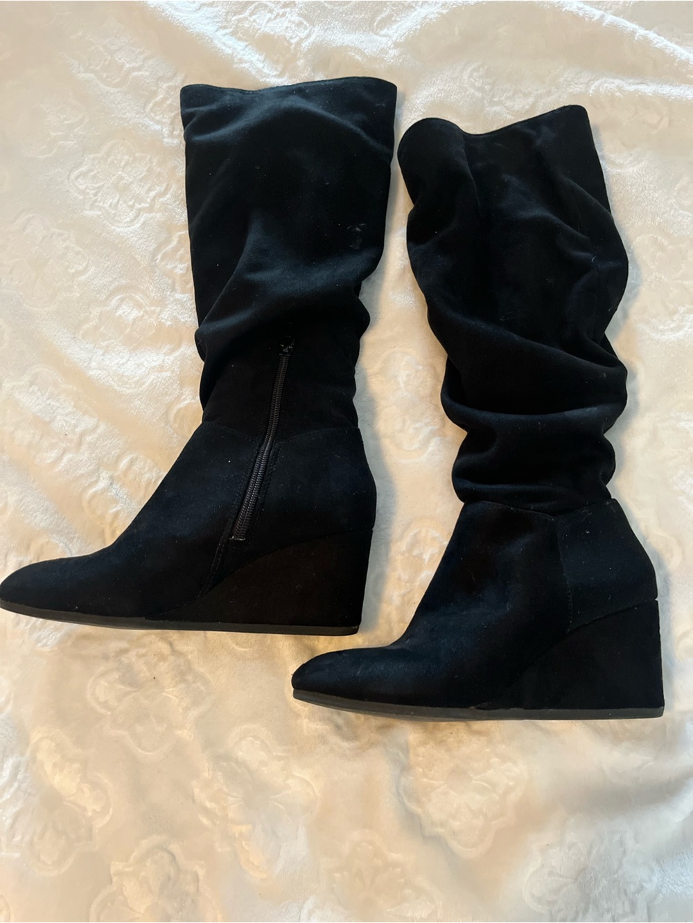 Kelly and Katie Women’s Black Suede Mid-Calf Slouch Boots